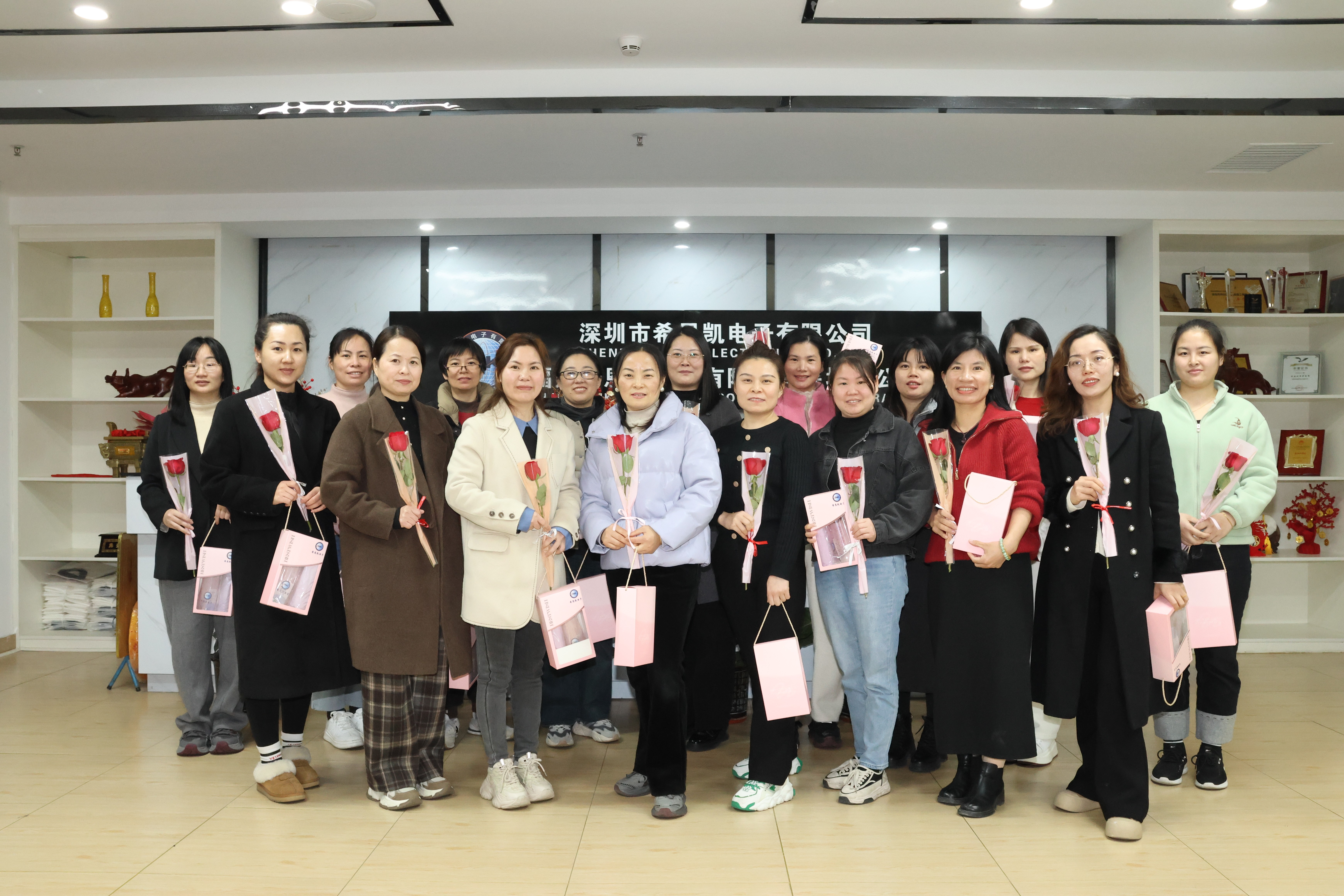 Особая дань уважения «Ее силе» — трогательному документальному фильму, посвященному Женскому дню 2025 года.